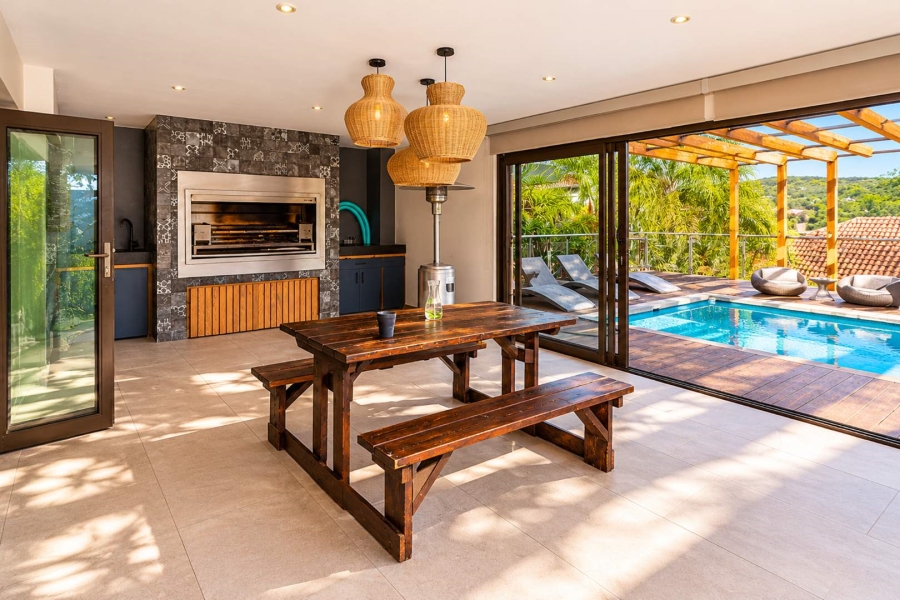 6 Bedroom Property for Sale in Birdwood Estate North West